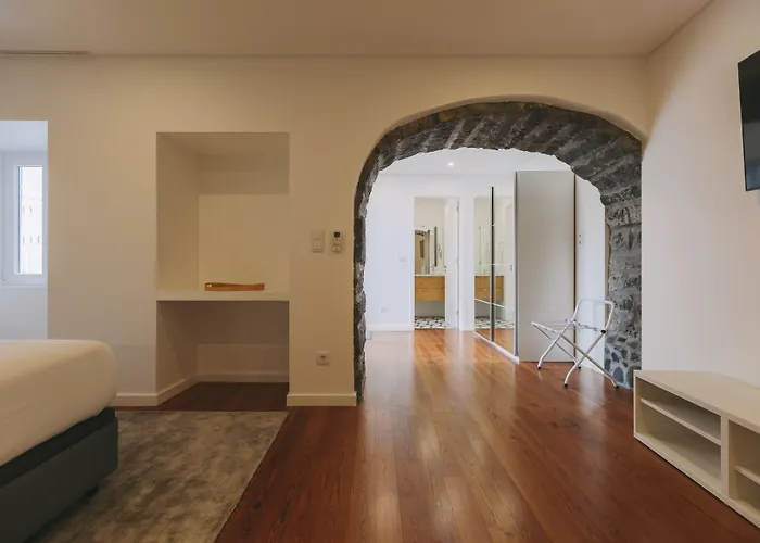 Guest house Azores - Family 2*